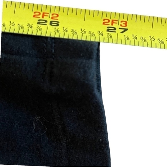 Victoria Secret Pink 3/4 crop yoga pants - Picture 7 of 8